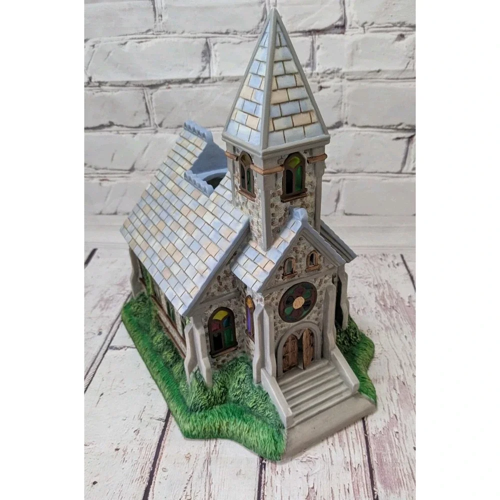 PARTYLITE Olde World Village #2 CHURCH Tealight Candle Holder Christmas Decor‎